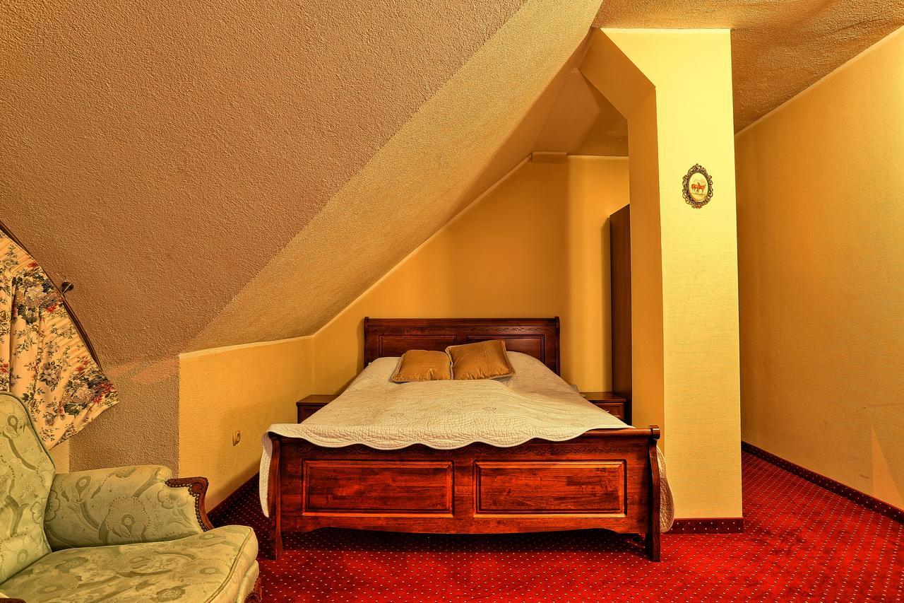 Hotel Zodiak Radomsko Εξωτερικό φωτογραφία