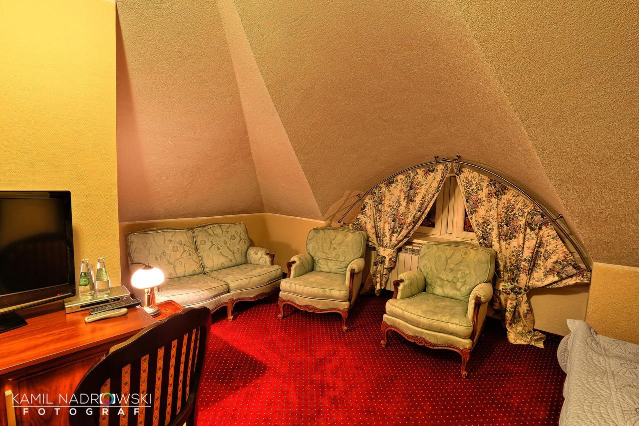 Hotel Zodiak Radomsko Εξωτερικό φωτογραφία