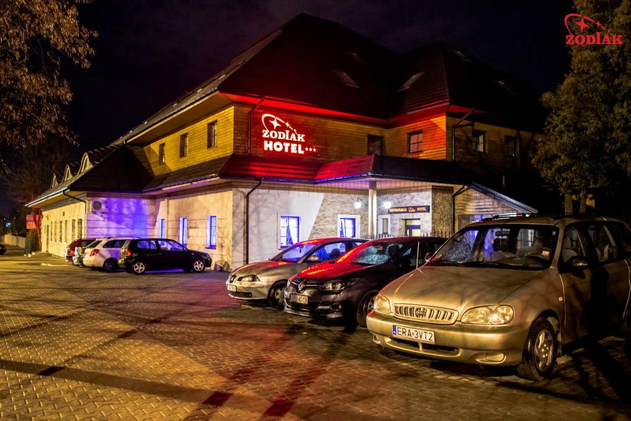 Hotel Zodiak Radomsko Εξωτερικό φωτογραφία