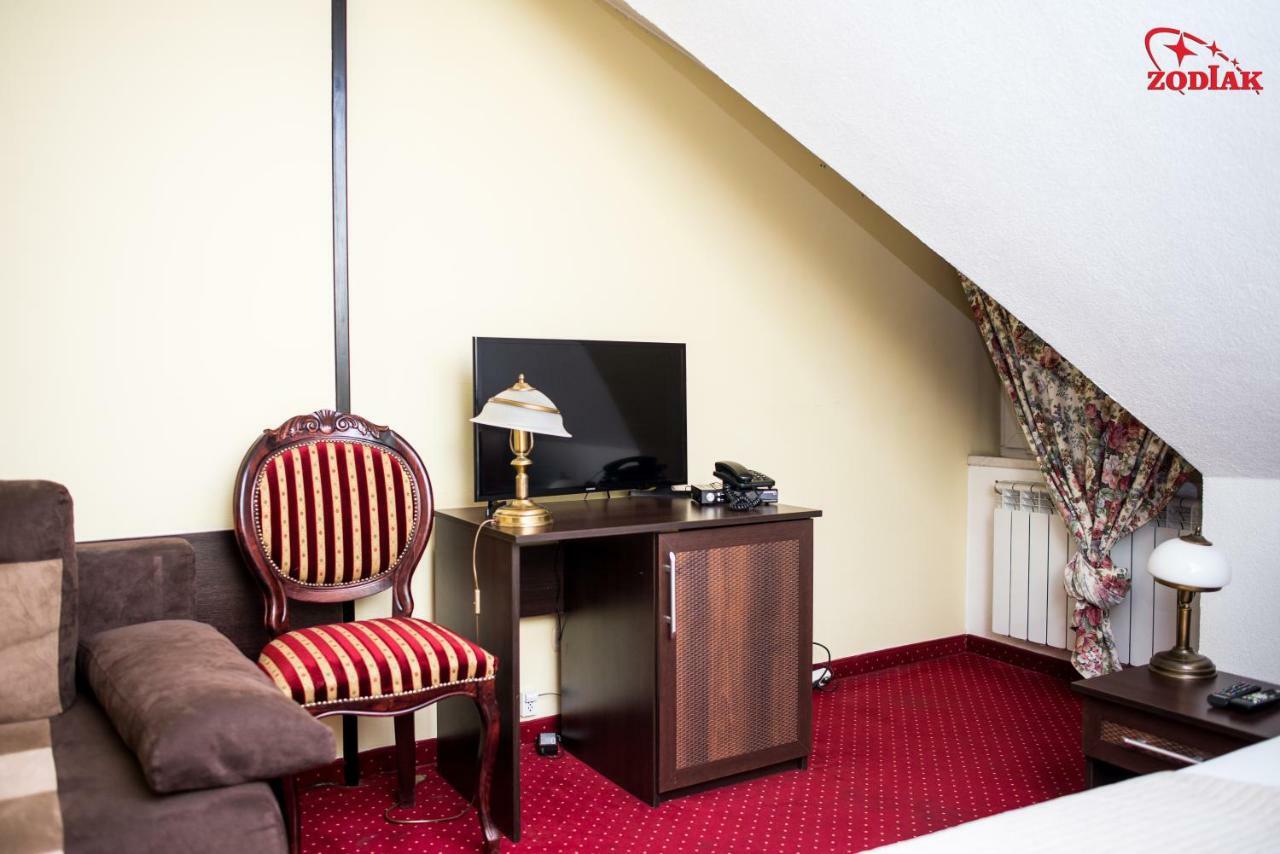 Hotel Zodiak Radomsko Εξωτερικό φωτογραφία