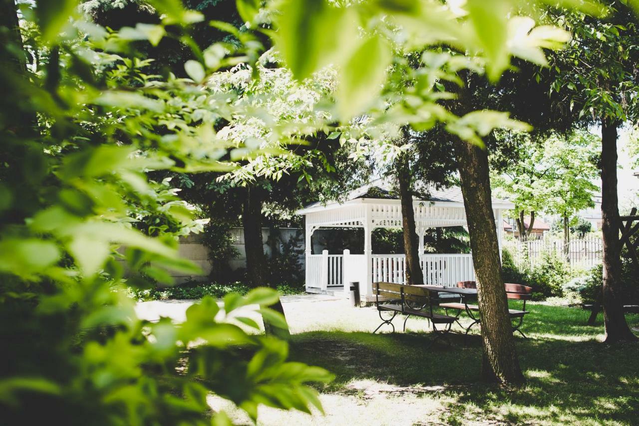 Hotel Zodiak Radomsko Εξωτερικό φωτογραφία